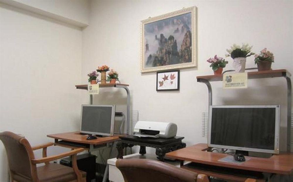 Sin Fu Business Hotel Taichung Bagian luar foto